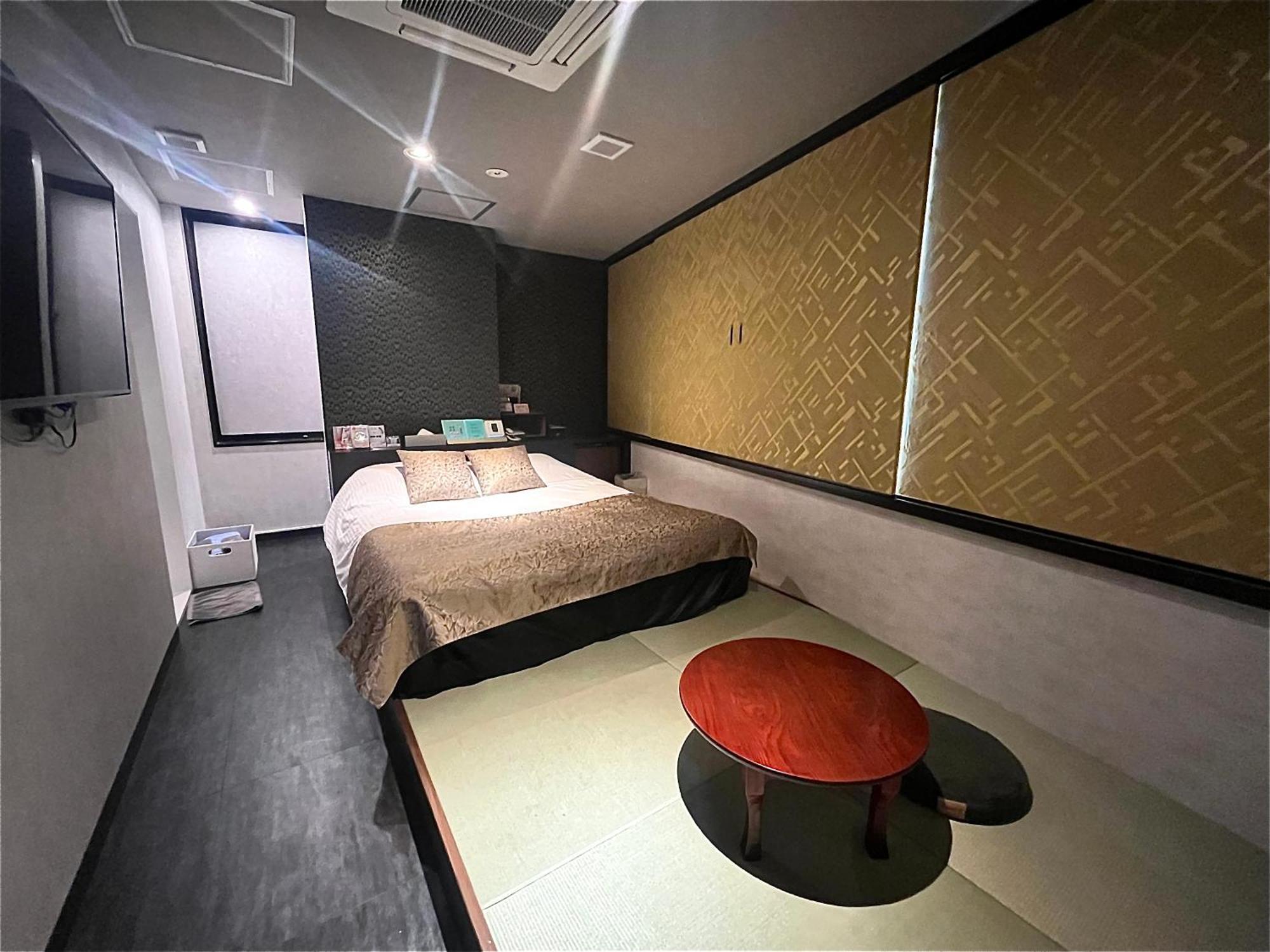 Hotel U, Tokyo